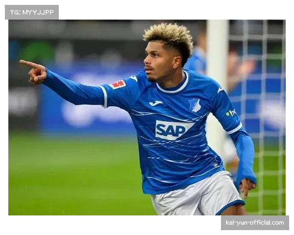 霍芬海姆边路进攻分析 后卫曹法尔助攻能力突出