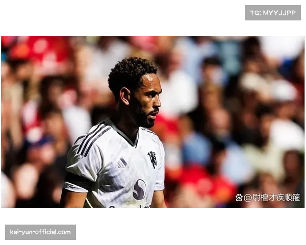 阿莫林让曼联告别传控执念 门将长传成进攻起点