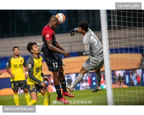 莱比锡劳姆左路传中精准找到鲍姆加特纳 头球攻门展现配合默契 莱比锡劳姆左路传中精准找到鲍姆加特纳 头球攻门展现配合默契